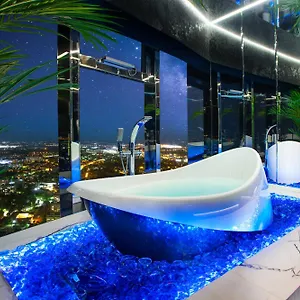 30th+ Floor In Sky Tower , Vratislav Polsko